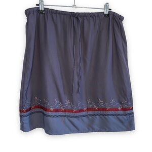 Eddie Bauer - Charcoal Gray Embroidered skirt - SIze Large